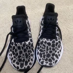 Adidas swift run shoes, 8